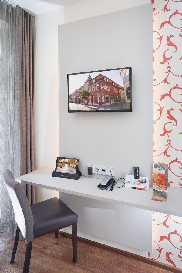 Stadthotel Engel Ettlingen Exteriér fotografie