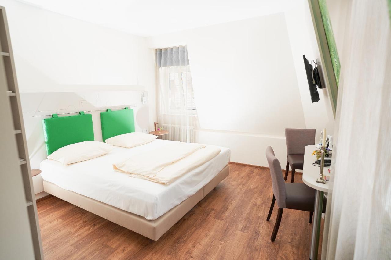 Stadthotel Engel Ettlingen Exteriér fotografie