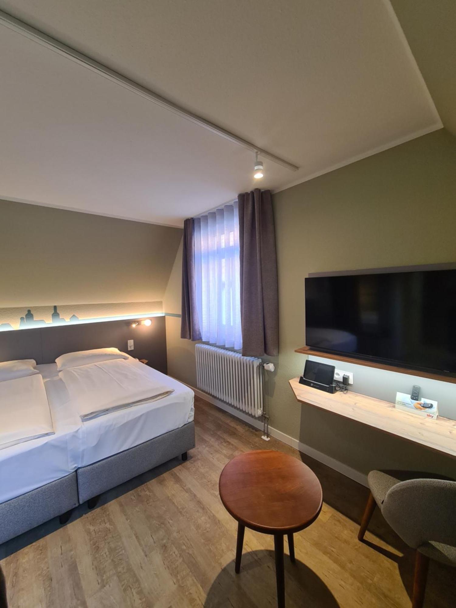 Stadthotel Engel Ettlingen Exteriér fotografie